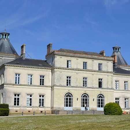 Апартаменты Appart'Chateau La Varenne Экстерьер фото